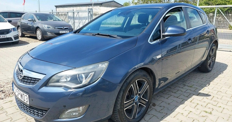 Opel Astra cena 23900 przebieg: 213730, rok produkcji 2010 z Kazimierza Wielka małe 781